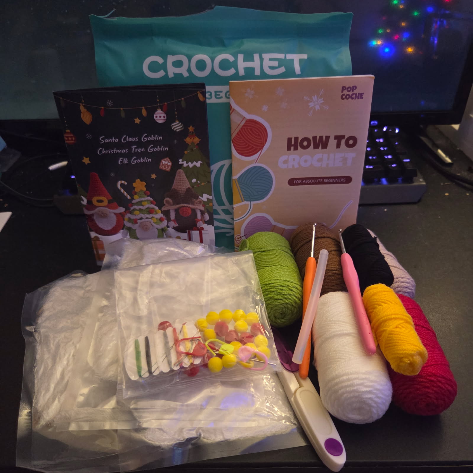 POP COCHE 3 Christmas Gnomes Crochet Kit