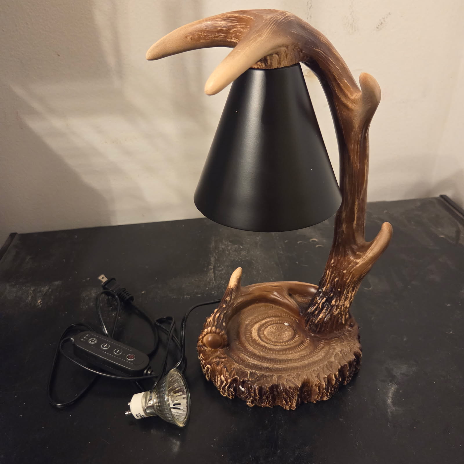 NEARLED Antler-Shaped Candle Melter with Automatic Shut-Off