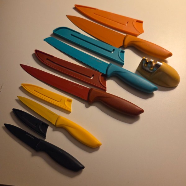Home Hero Colorful 11-Piece Knife Set
